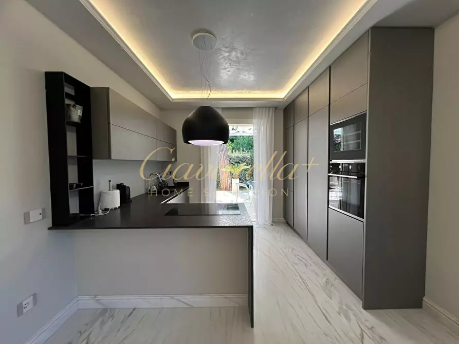 Immagine 17 di Villa in affitto  a Forte Dei Marmi