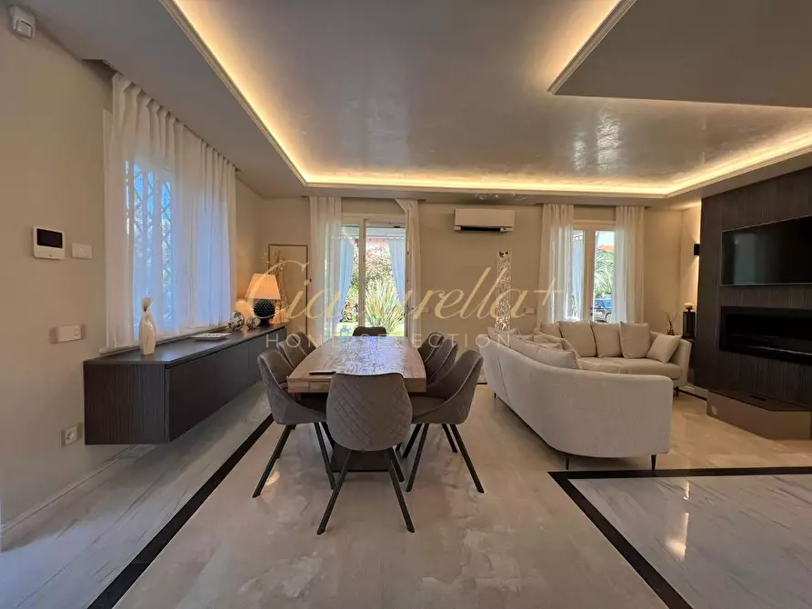 Immagine 9 di Villa in affitto  a Forte Dei Marmi