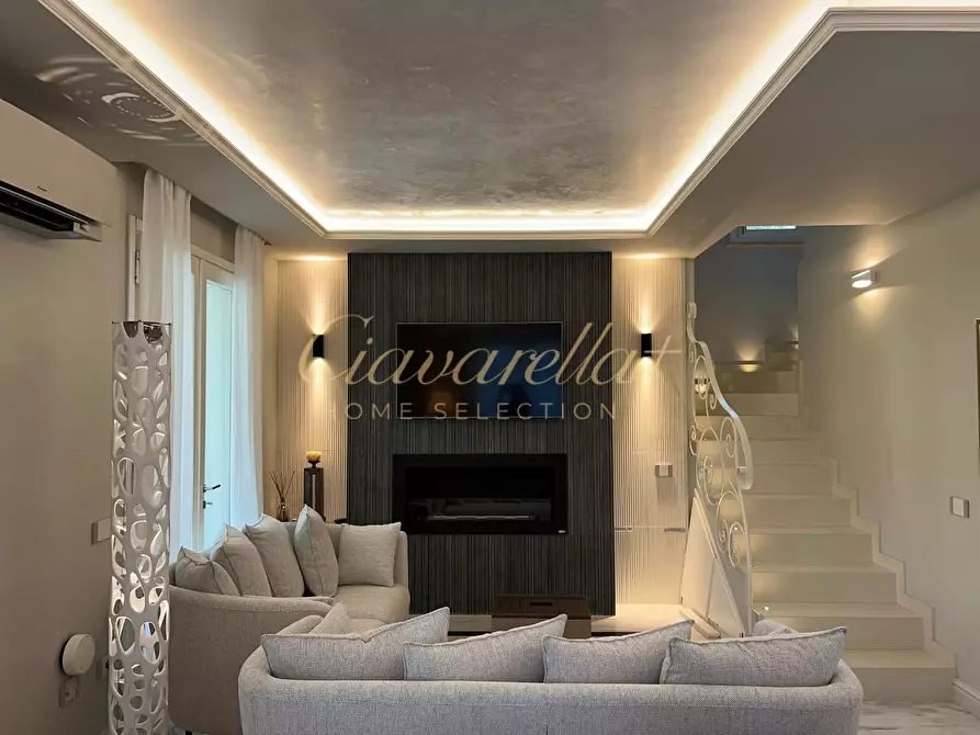 Immagine 12 di Villa in affitto  a Forte Dei Marmi