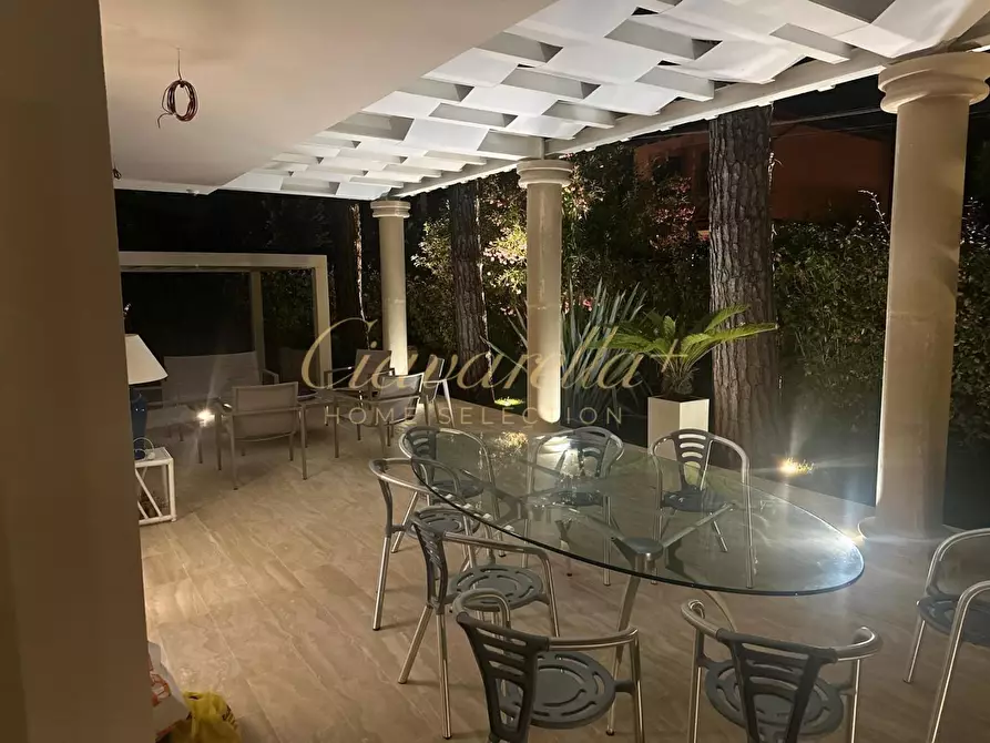 Immagine 40 di Villa in affitto  a Forte Dei Marmi