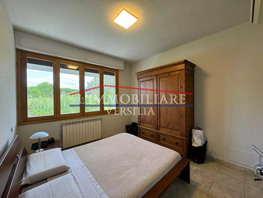 Immagine 13 di Villetta a schiera in vendita  a Montignoso