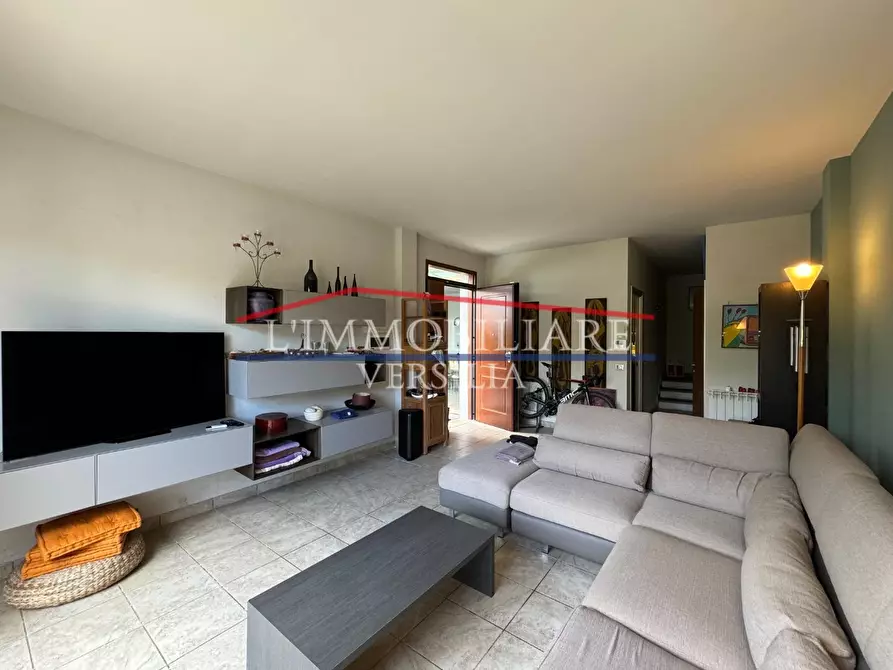 casa indipendente in vendita a Montignoso