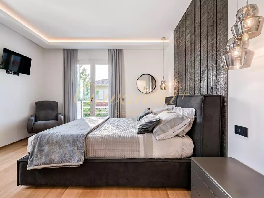 Immagine 6 di Villa in affitto  a Forte Dei Marmi