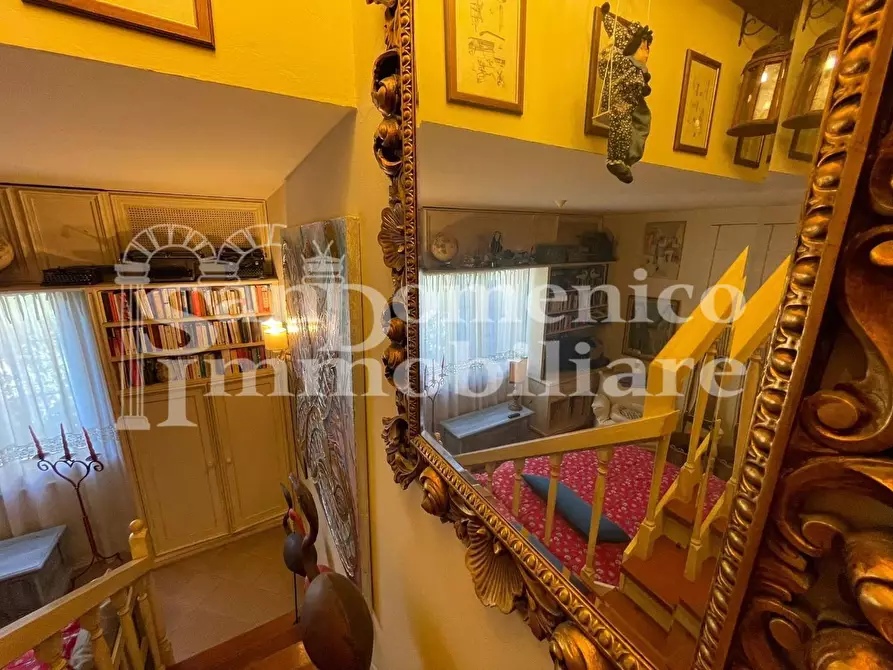 Immagine 43 di Villa in vendita  a Cascina