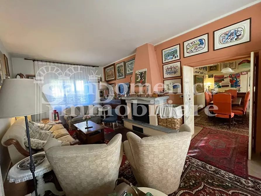 Immagine 29 di Villa in vendita  a Cascina