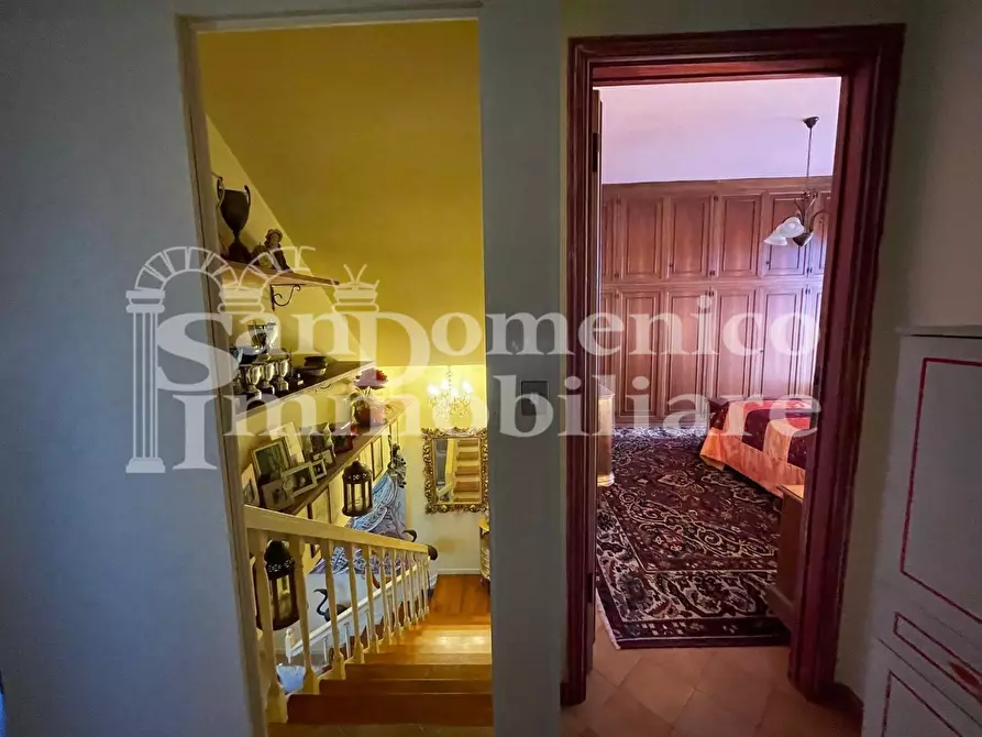 Immagine 50 di Villa in vendita  a Cascina