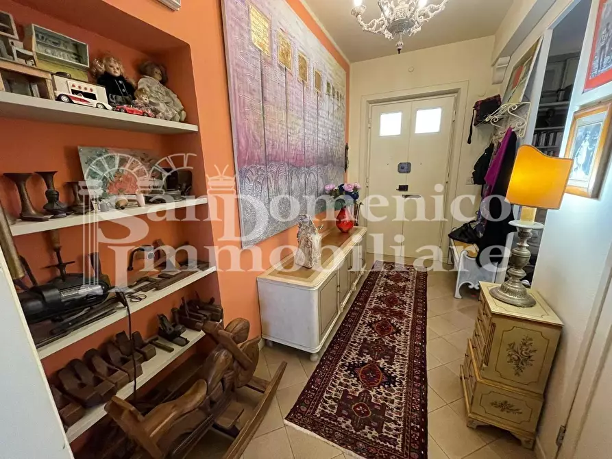 Immagine 33 di Villa in vendita  a Cascina