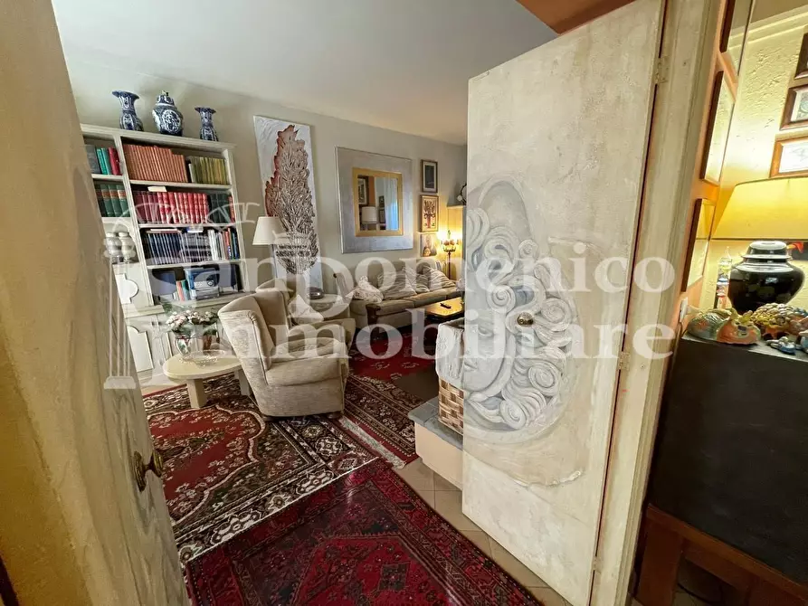 Immagine 18 di Villa in vendita  a Cascina