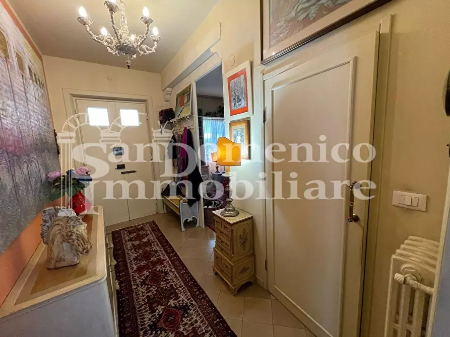 Immagine 36 di Villa in vendita  a Cascina