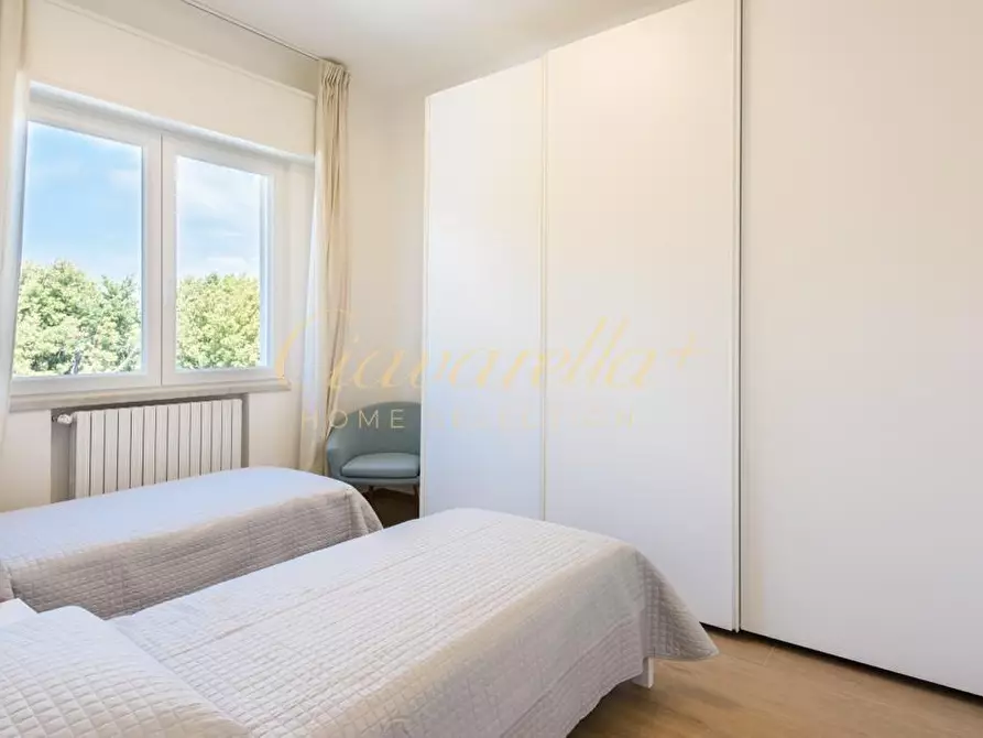 Immagine 8 di Appartamento in affitto  a Forte Dei Marmi