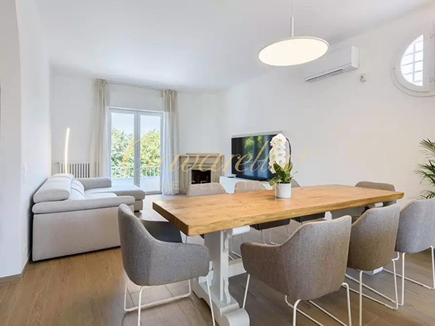 Immagine 24 di Appartamento in affitto  a Forte Dei Marmi