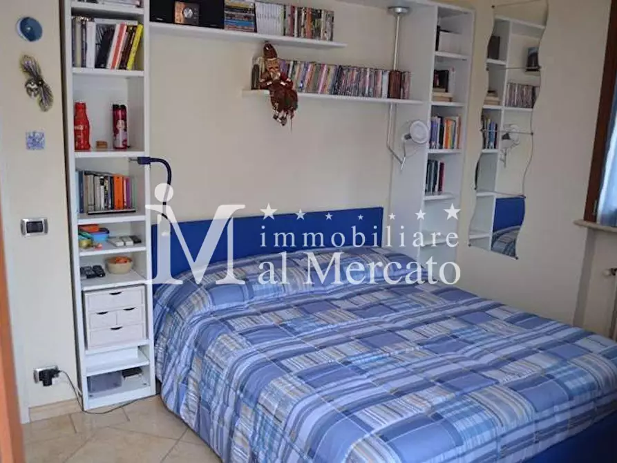 Immagine 15 di Villa in vendita  a Viareggio