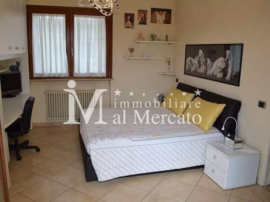 Immagine 13 di Villa in vendita  a Viareggio