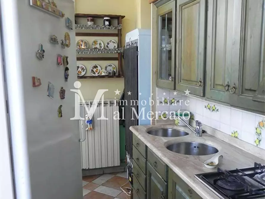 Immagine 8 di Villa in vendita  a Viareggio