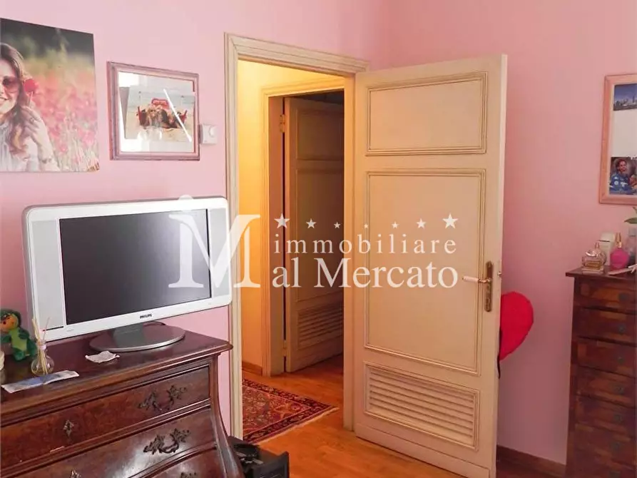 Immagine 23 di Villa in vendita  a Viareggio