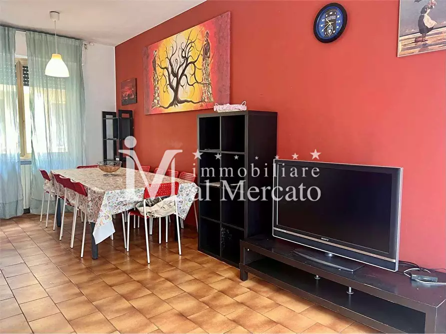 Immagine 18 di Villetta a schiera in vendita  a Viareggio