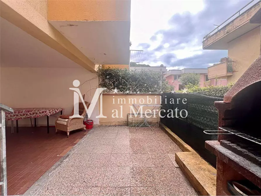 Immagine 13 di Villetta a schiera in vendita  a Viareggio