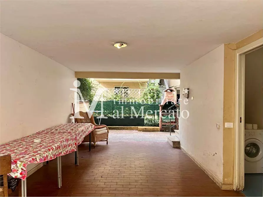 Immagine 10 di Villetta a schiera in vendita  a Viareggio