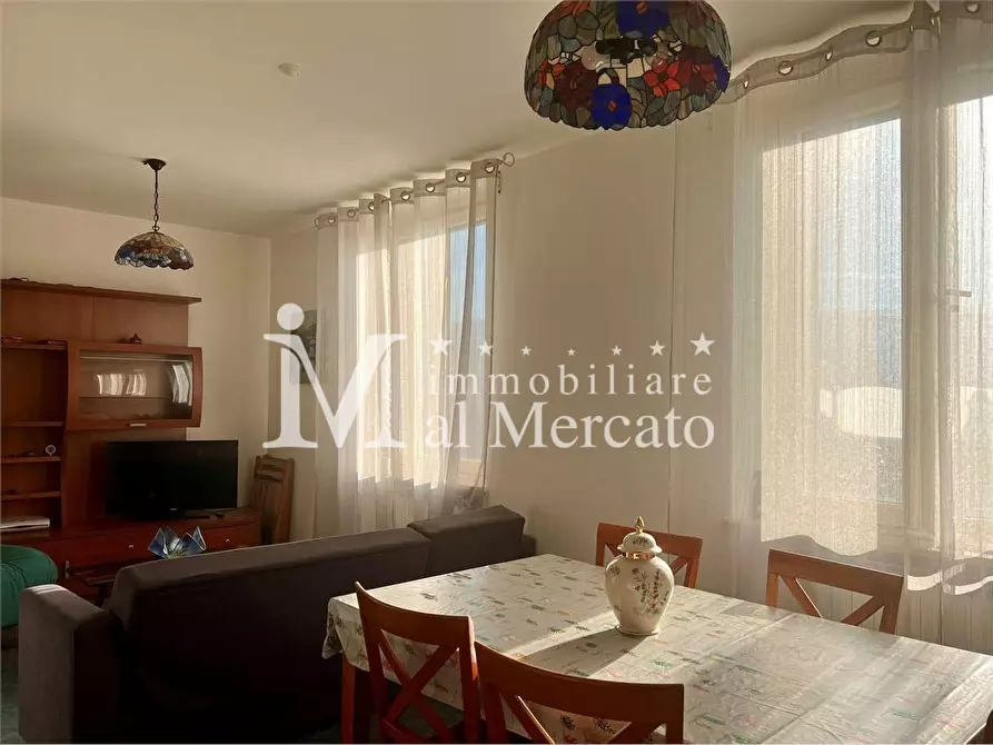 Immagine 7 di Appartamento in vendita  a Viareggio