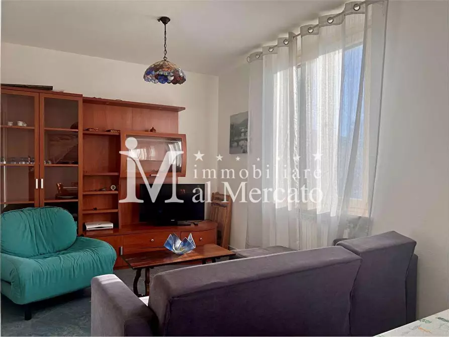 Immagine 4 di Appartamento in vendita  a Viareggio