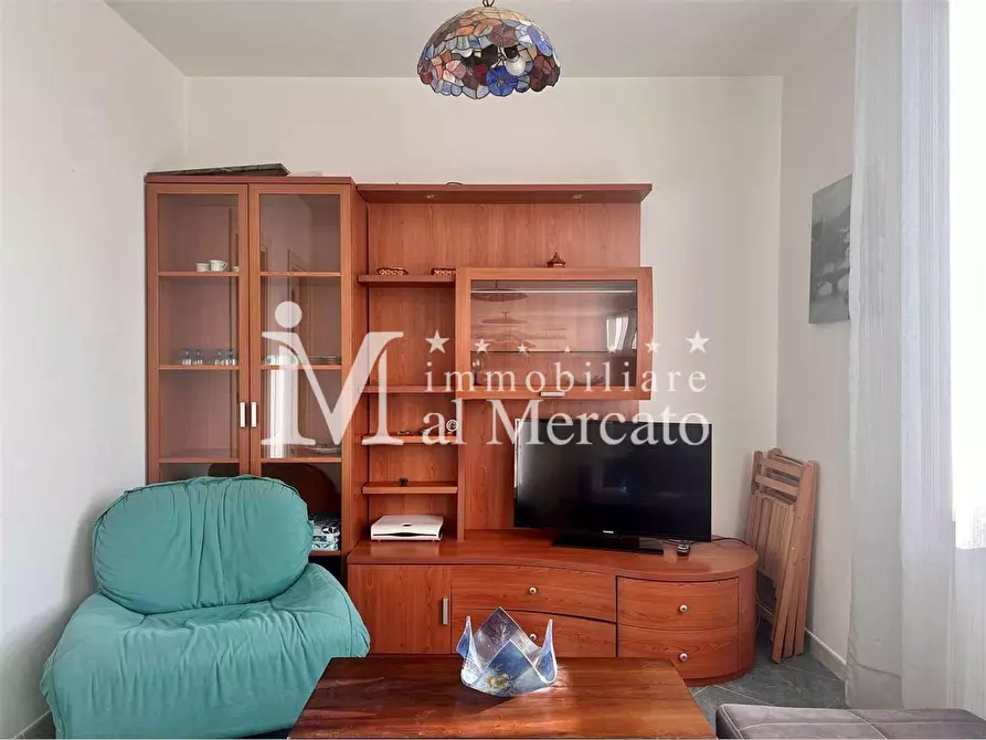 Immagine 10 di Appartamento in vendita  a Viareggio