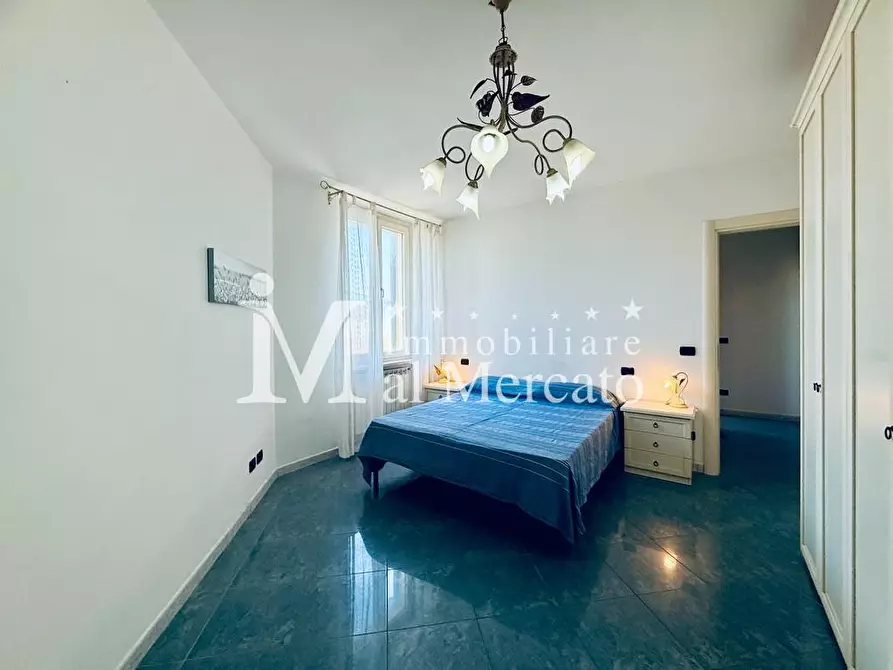 Immagine 17 di Appartamento in vendita  a Viareggio