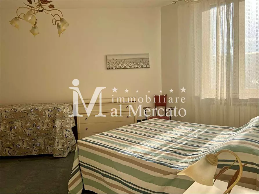 Immagine 38 di Appartamento in vendita  a Viareggio