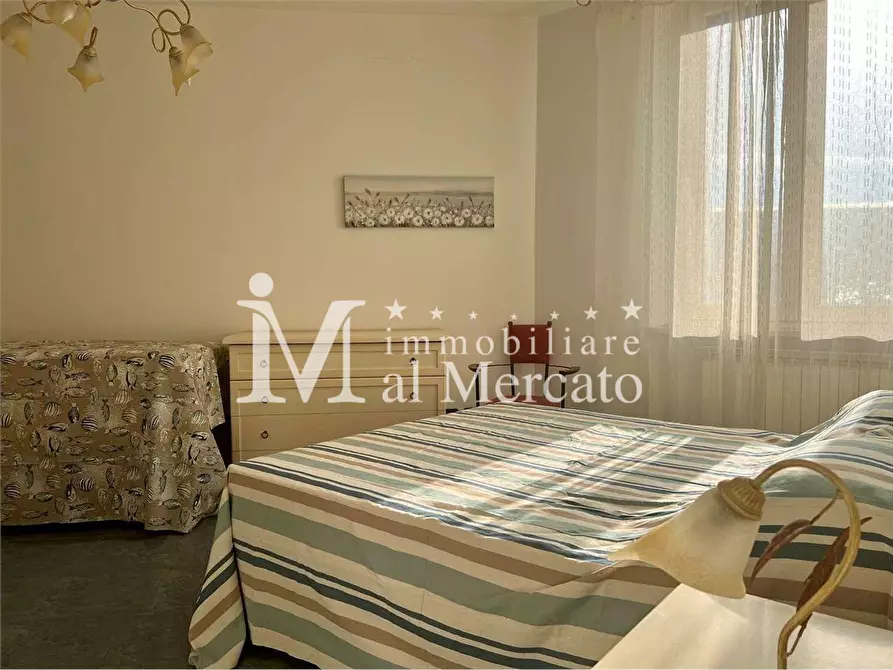 Immagine 41 di Appartamento in vendita  a Viareggio