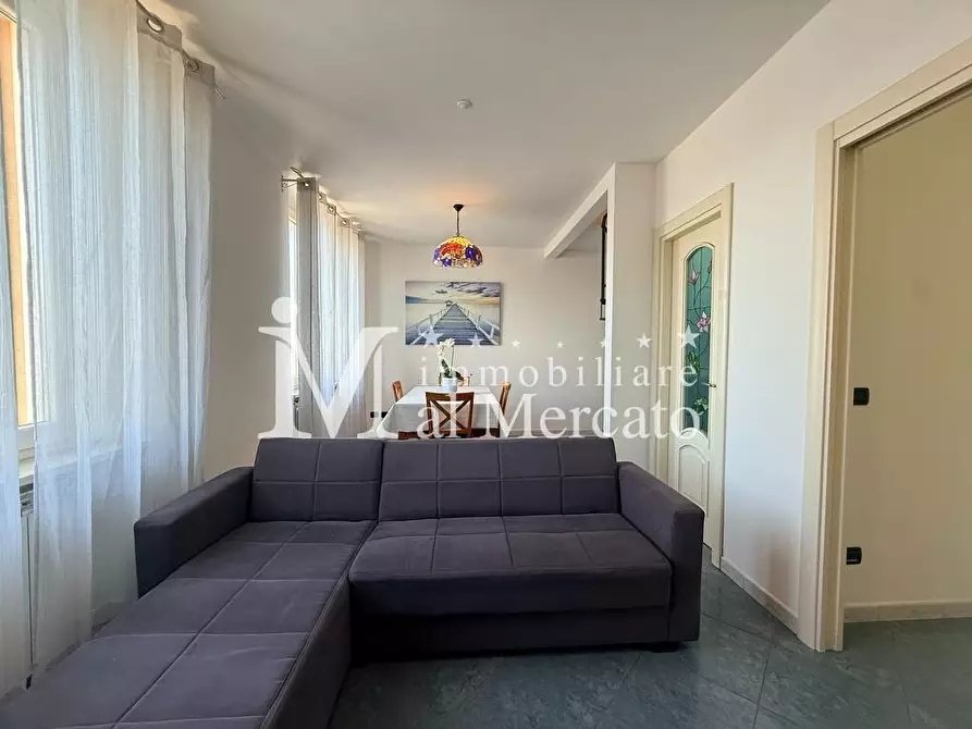 Immagine 6 di Appartamento in vendita  a Viareggio