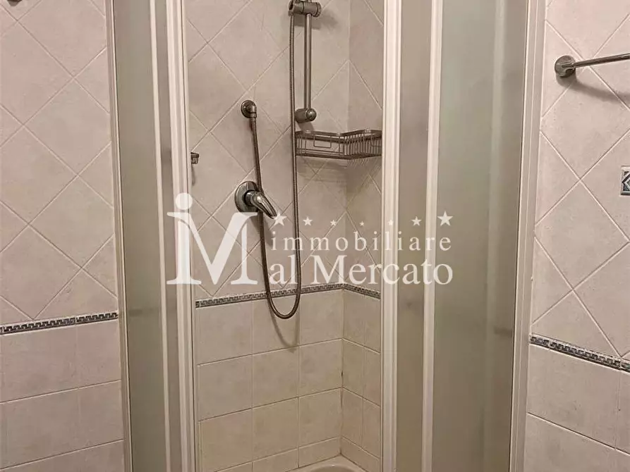 Immagine 16 di Appartamento in vendita  a Viareggio