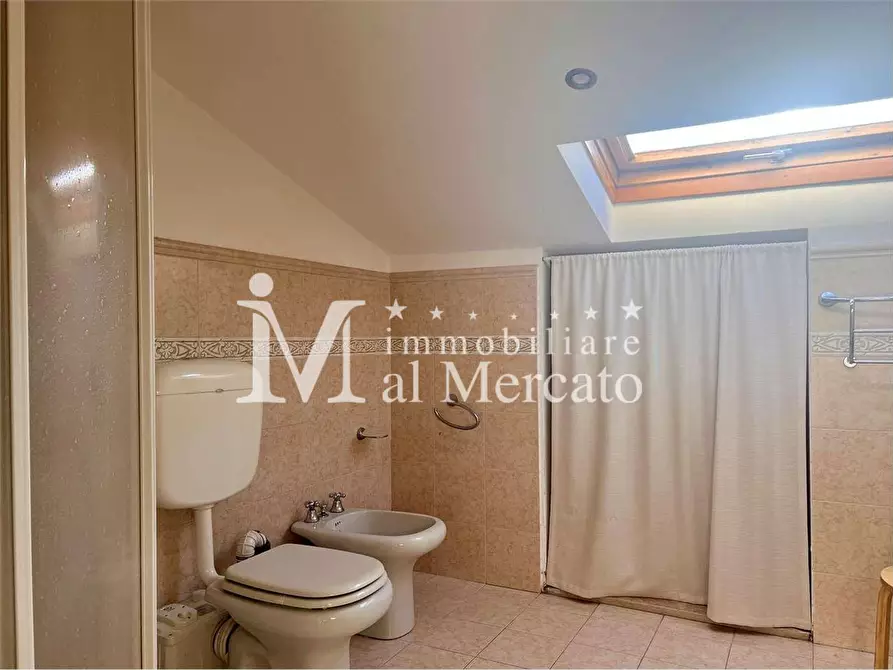 Immagine 29 di Appartamento in vendita  a Viareggio