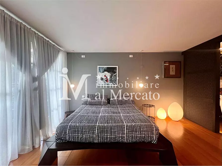 Immagine 35 di Villa in vendita  a Camaiore