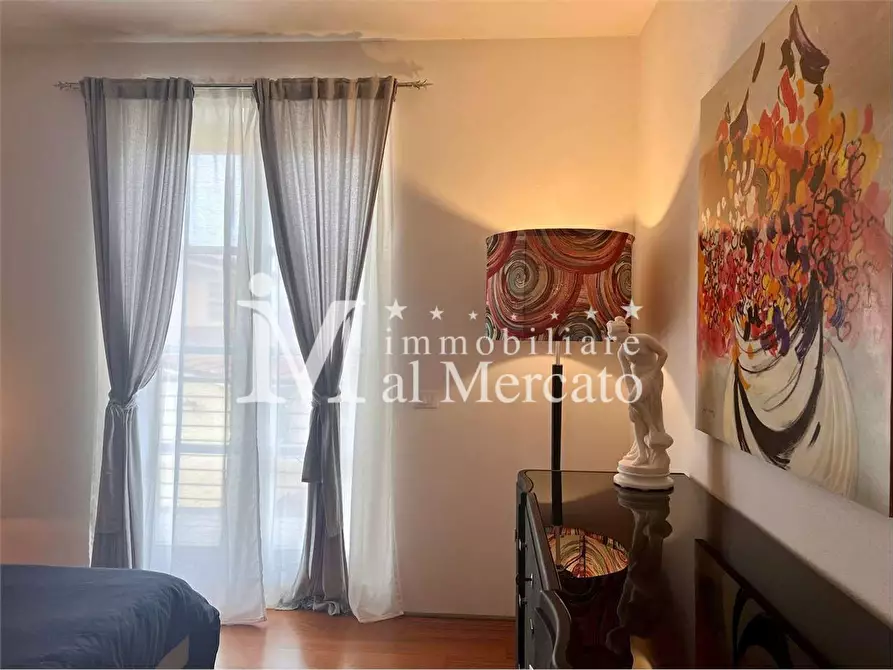 Immagine 80 di Villa in vendita  a Camaiore