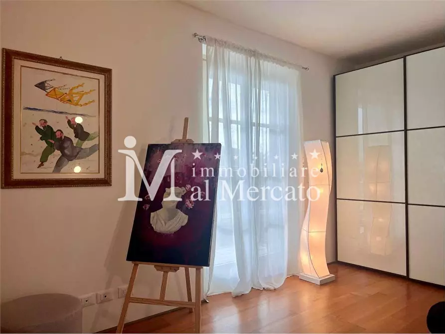 Immagine 75 di Villa in vendita  a Camaiore