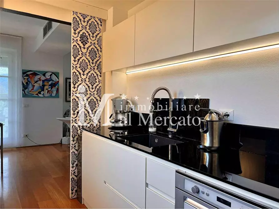 Immagine 32 di Villa in vendita  a Camaiore