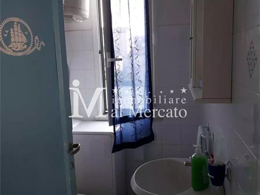 Immagine 6 di Appartamento in vendita  a Viareggio