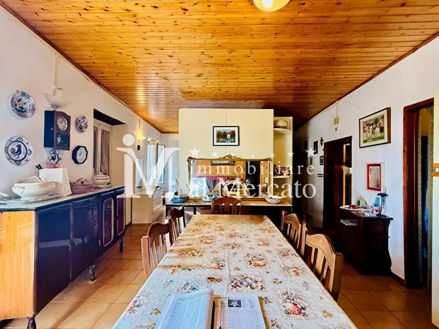 Immagine 5 di Appartamento in vendita  a Pescaglia