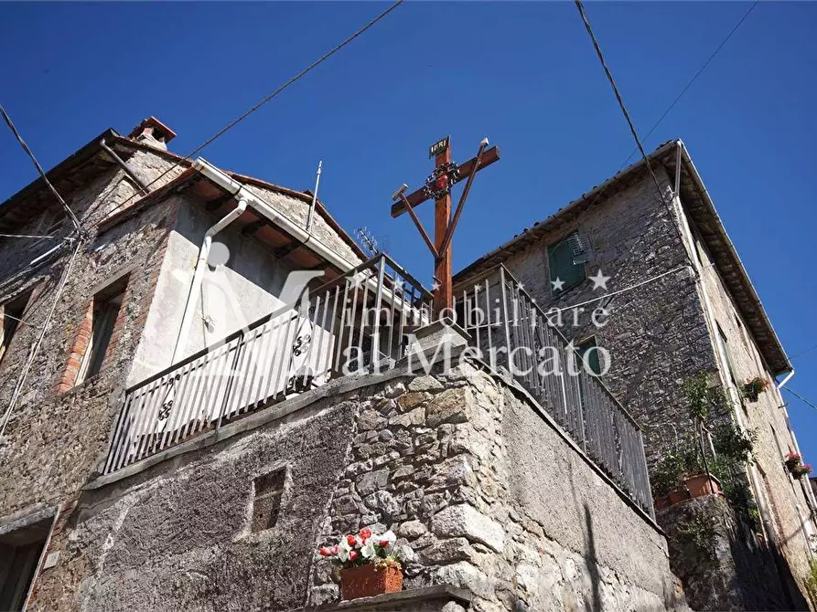 Immagine 22 di Appartamento in vendita  a Pescaglia