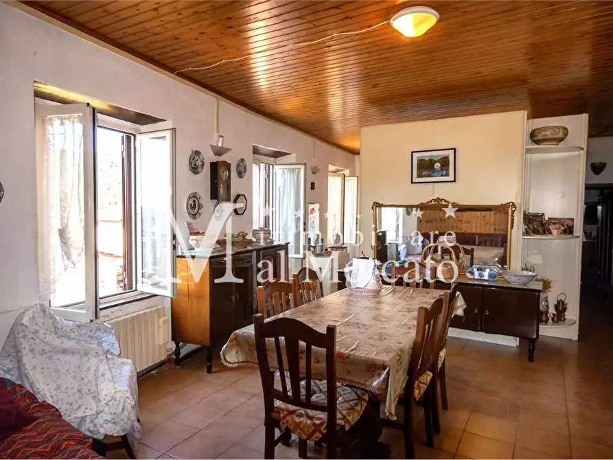 Immagine 10 di Appartamento in vendita  a Pescaglia