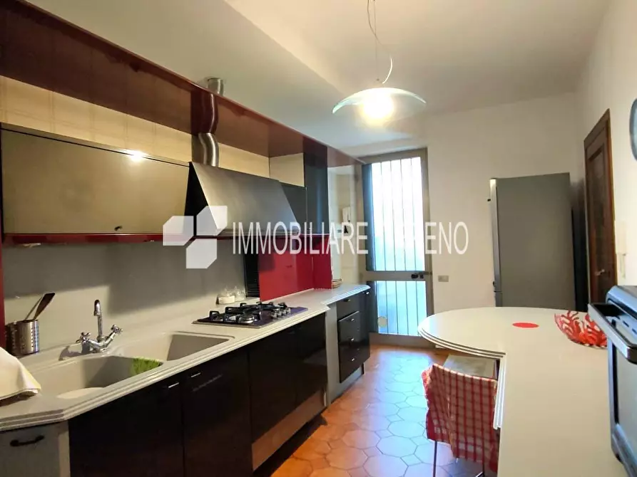 Immagine 19 di Appartamento in vendita  a Massa