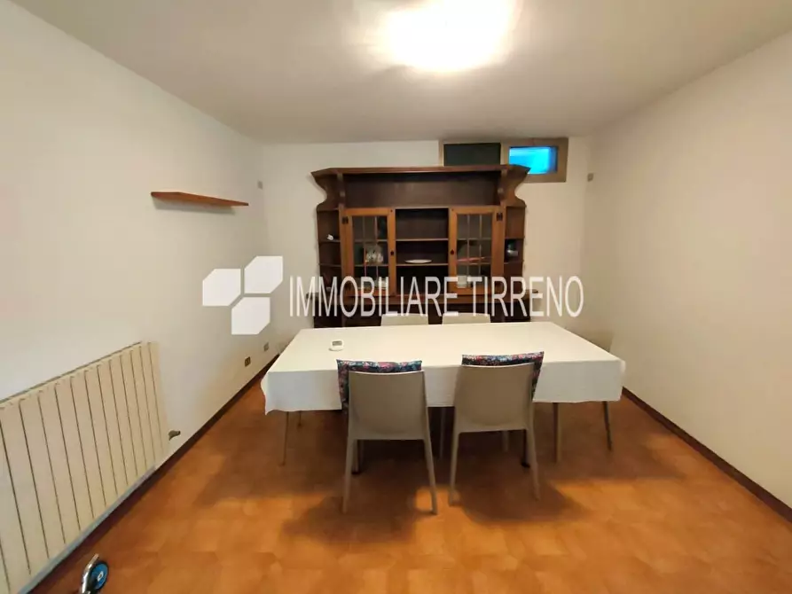 Immagine 14 di Appartamento in vendita  a Massa