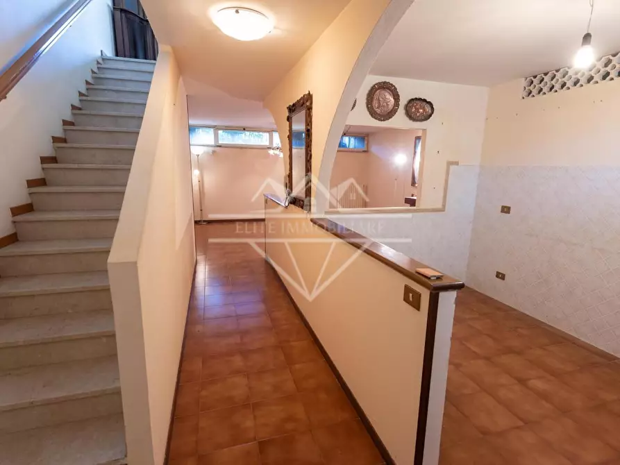 Immagine 24 di Villetta a schiera in vendita  a Ortonovo