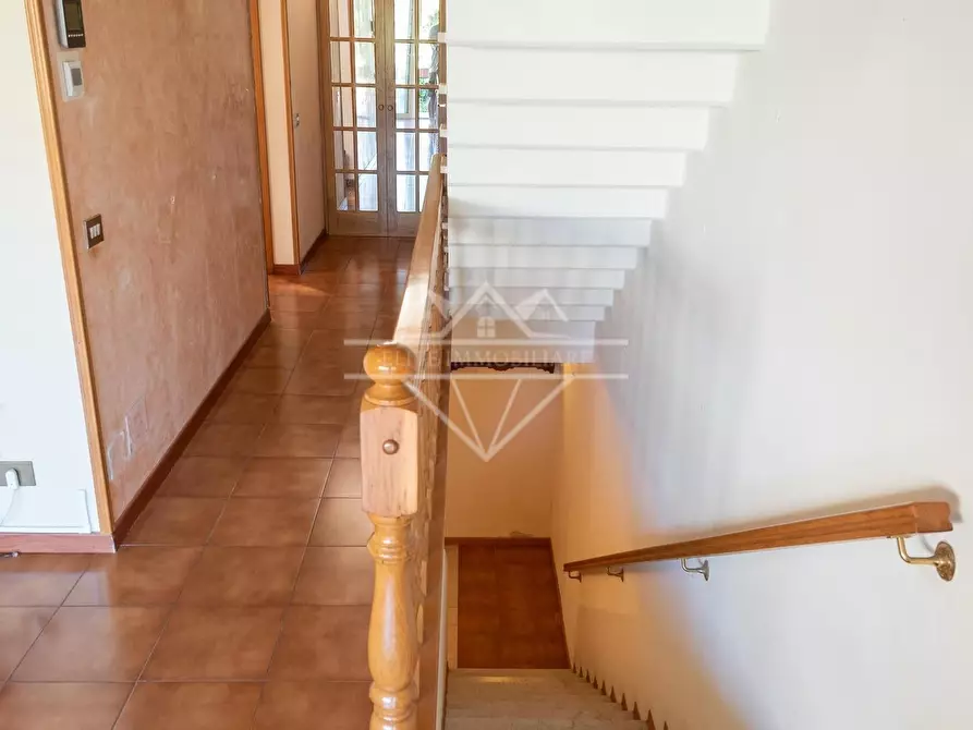 Immagine 25 di Villetta a schiera in vendita  a Ortonovo