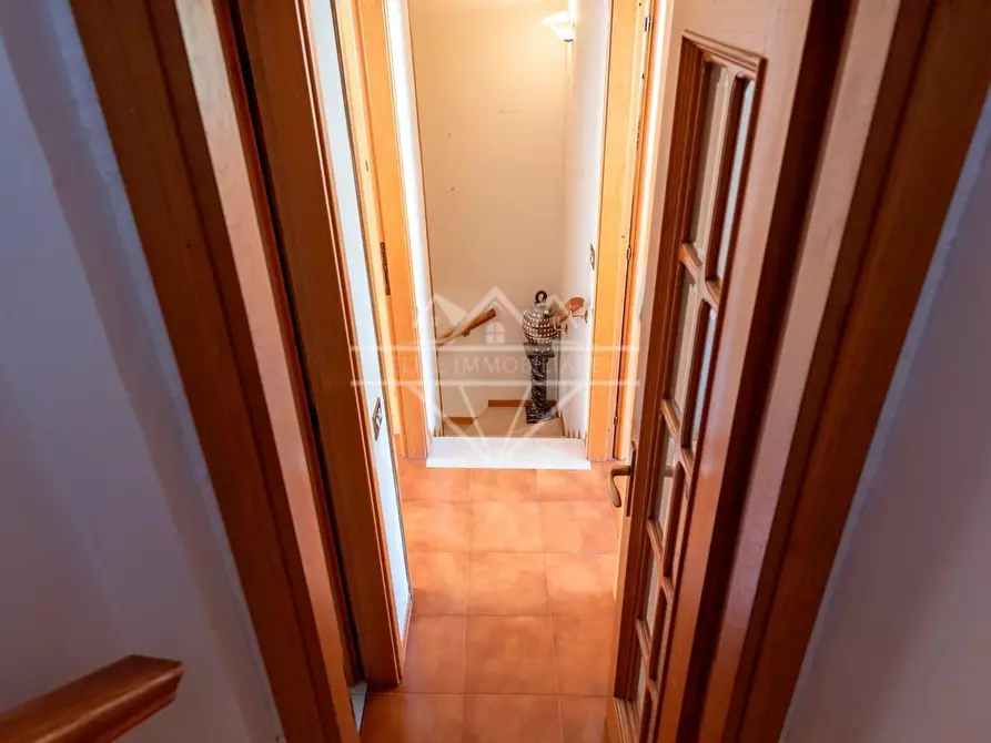 Immagine 6 di Villetta a schiera in vendita  a Ortonovo