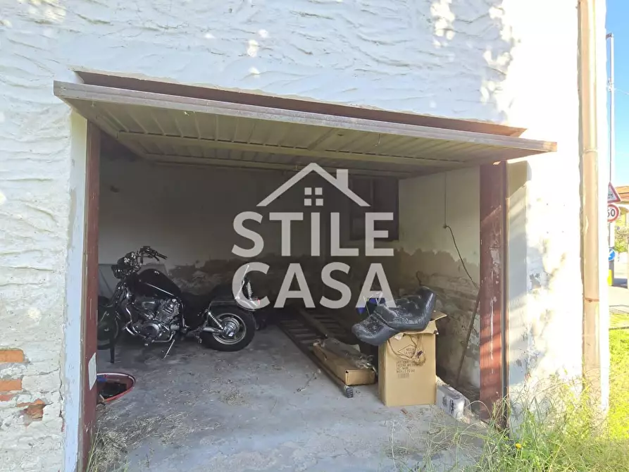 Immagine 23 di Porzione di casa in vendita  a Chiesina Uzzanese