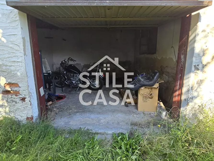 Immagine 18 di Porzione di casa in vendita  a Chiesina Uzzanese