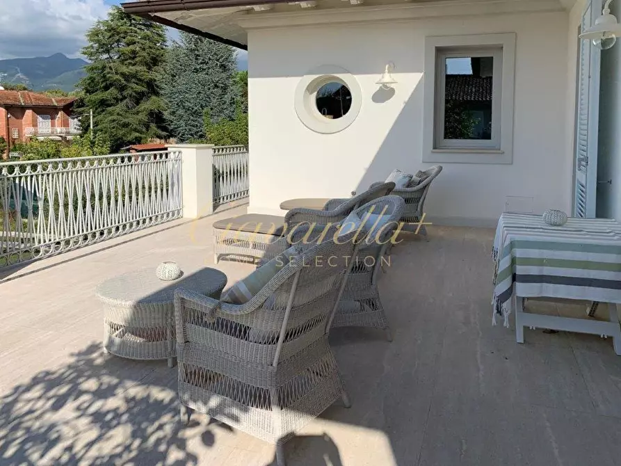 Immagine 9 di Villa in affitto  a Forte Dei Marmi