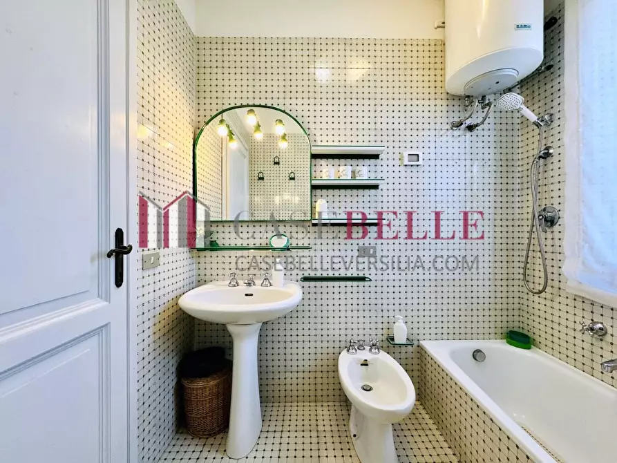 Immagine 28 di Appartamento in vendita  a Seravezza