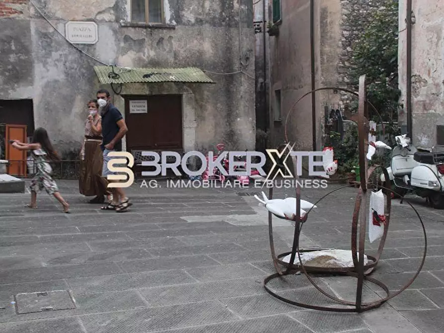 Immagine 14 di Appartamento in vendita  a Carrara