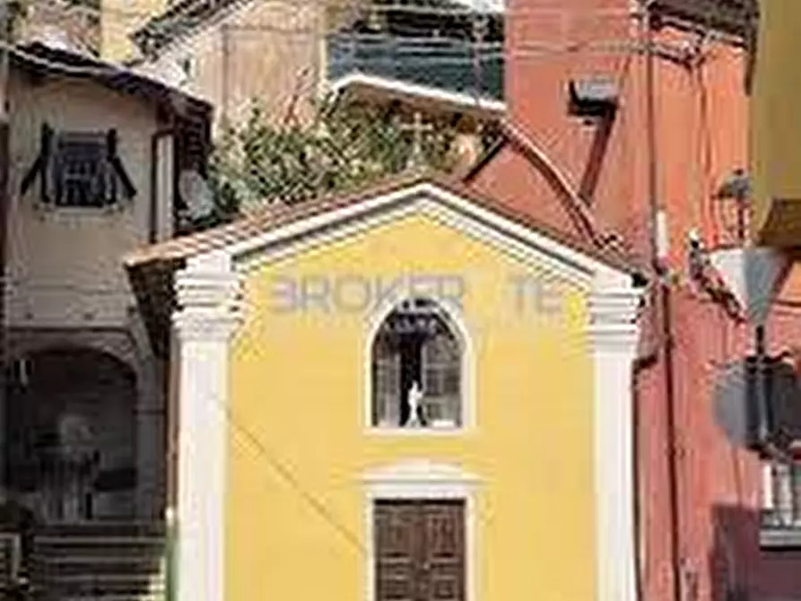 Immagine 18 di Appartamento in vendita  a Carrara